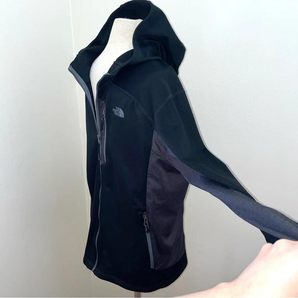 The North Face Men’s Black/Gray Color Block Cinder Hybrid Jacket  Size XL Rugged